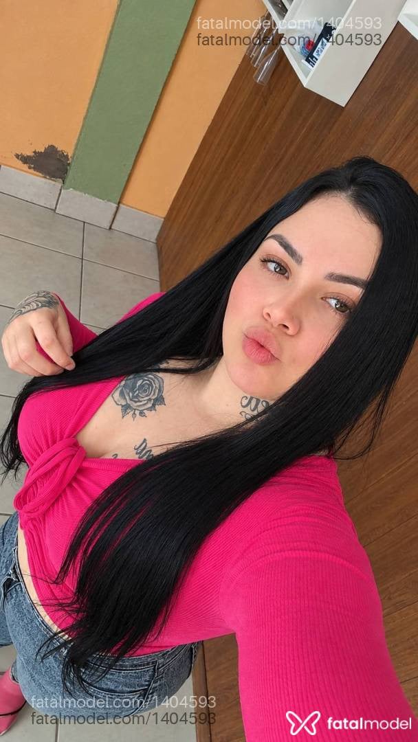 Acompanhante mulher morena (o) de olhos castanhos - Kauany