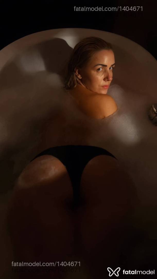 Acompanhante mulher loira (o) de olhos azuis em Medianeira - Karina Fenix