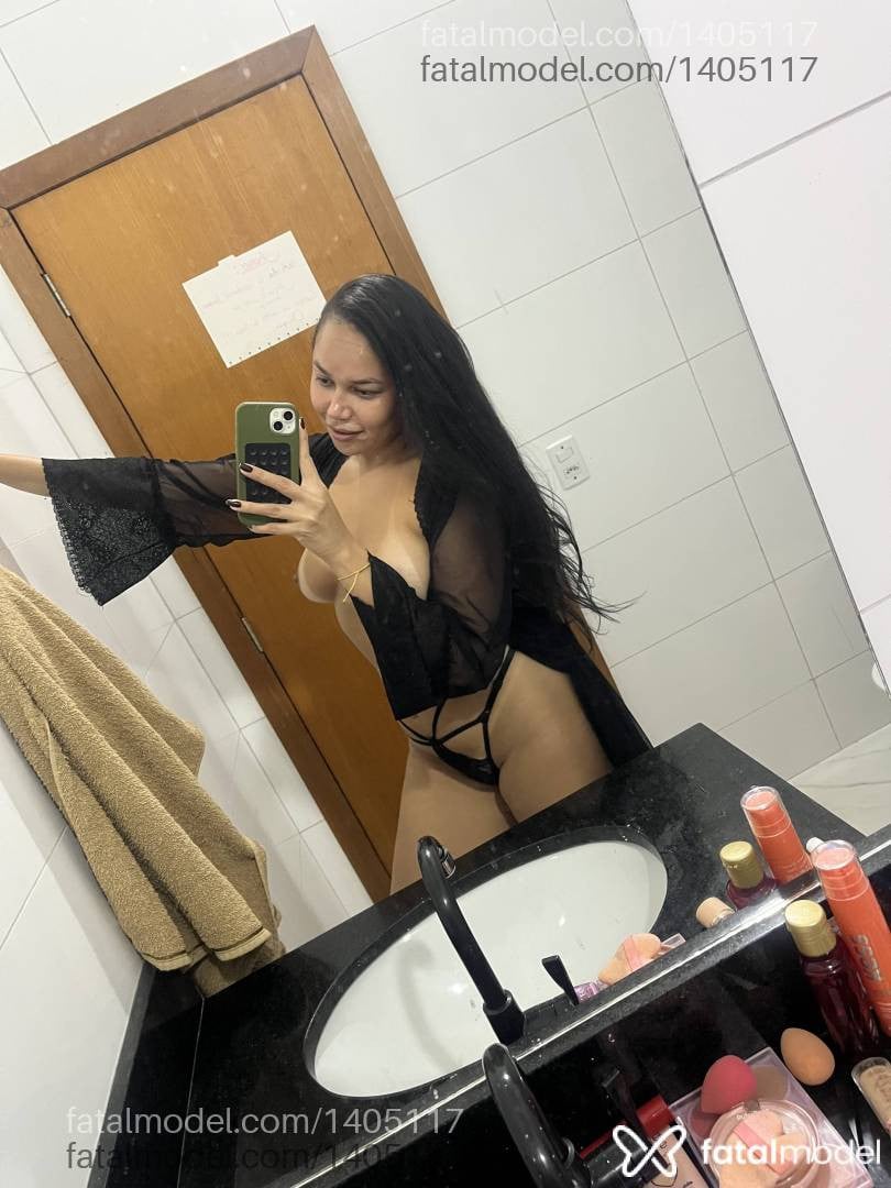 Acompanhante mulher morena (o) de olhos castanhos - Carolzinha