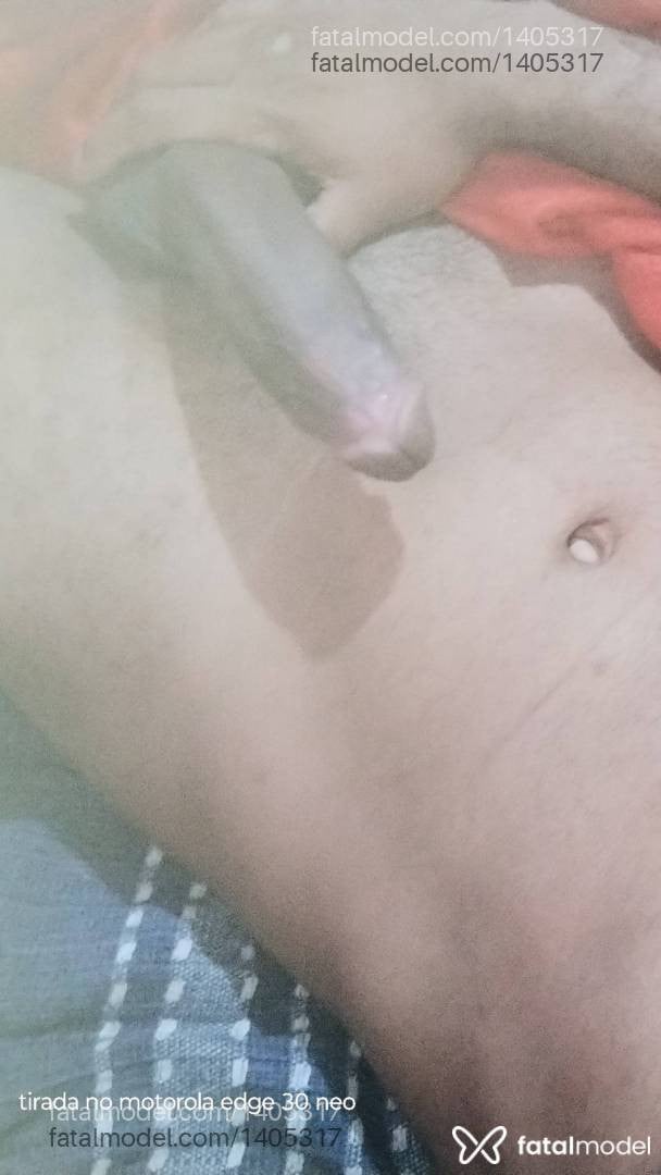 Acompanhante homem morena (o) de olhos pretos - Silva