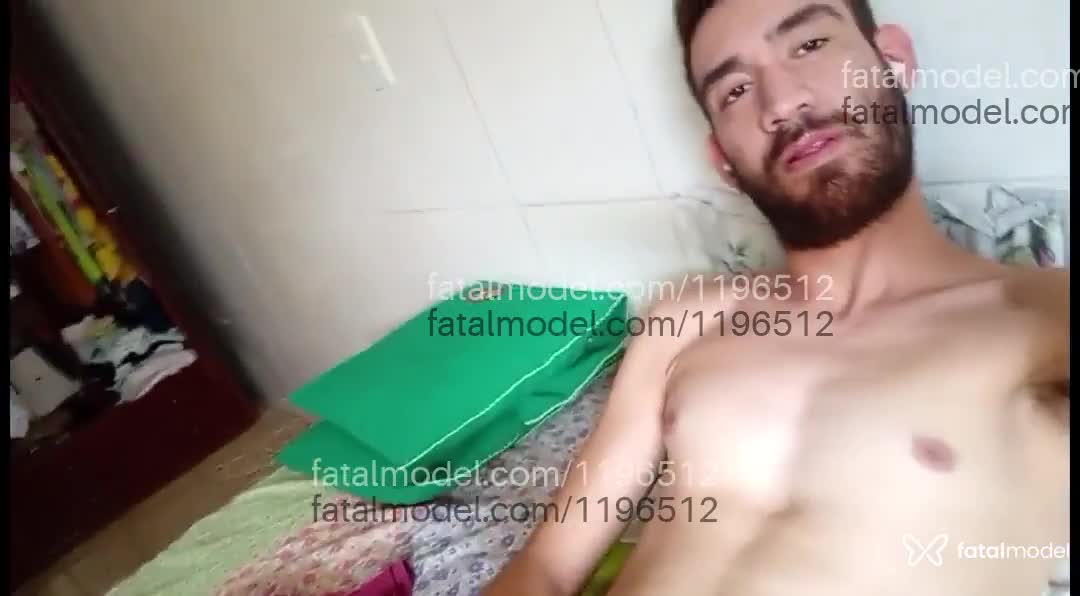 Acompanhante homem com cabelo castanho de olhos castanhos em Muriaé - Felipe Monteiro