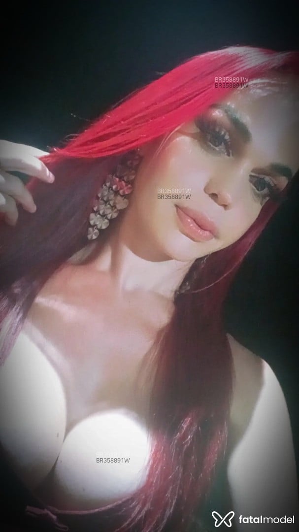 Acompanhante mulher trans ruiva (o) de olhos castanhos em Iturama Acompanhante mulher trans ruiva (o) de olhos castanhos em Iturama - bella lopes