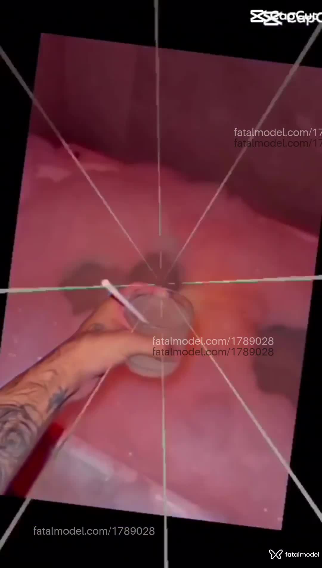 Acompanhante homem loira (o) de olhos pretos em Virtual - Thi pu
