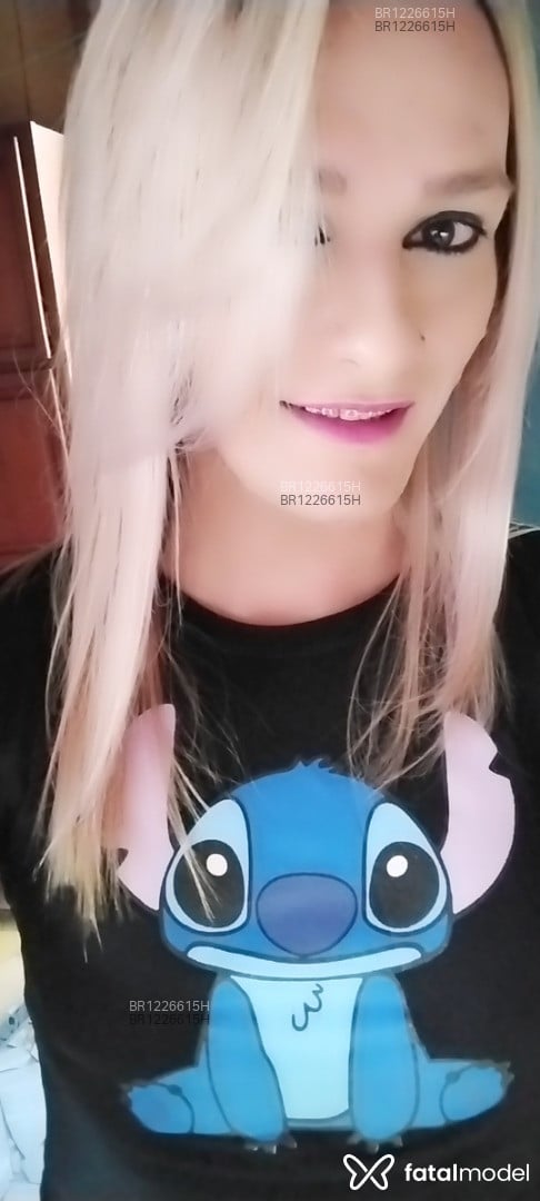 Acompanhante travesti loira (o) de olhos castanhos em São Bento do Sul - Gabriela