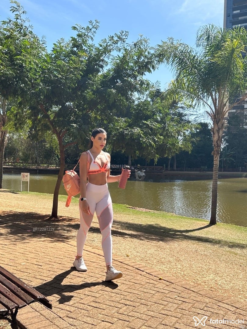 Acompanhante mulher morena (o) de olhos castanhos - BRUNA ÁVILLA Acompanhante mulher morena (o) de olhos castanhos - BRUNA ÁVILLA