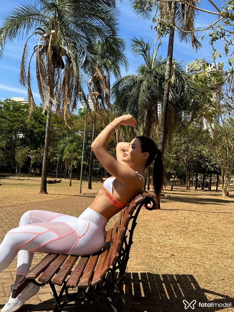 Acompanhante mulher morena (o) de olhos castanhos - BRUNA ÁVILLA Acompanhante mulher morena (o) de olhos castanhos - BRUNA ÁVILLA