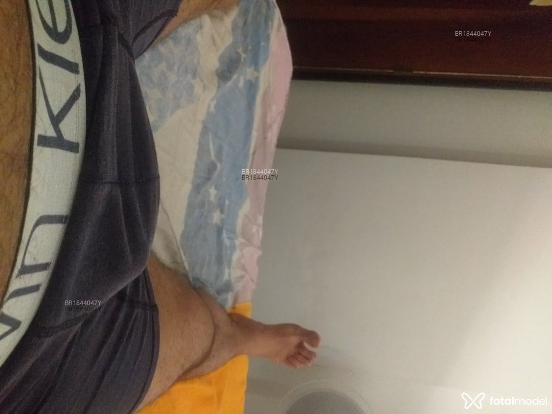 Acompanhante homem morena (o) de olhos pretos em Goiânia - Leonardo