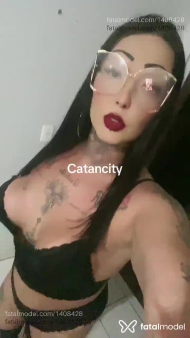 Acompanhante mulher trans morena (o) de olhos mel em Catanduva Acompanhante mulher trans morena (o) de olhos mel em Catanduva - Japonesa