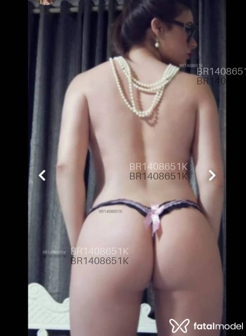 Acompanhante mulher com cabelo castanho de olhos castanhos em Passo Fundo Acompanhante mulher com cabelo castanho de olhos castanhos em Passo Fundo - Barbara Maldonado