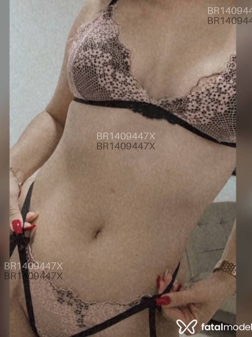 Acompanhante mulher morena (o) de olhos castanhos em Panambi Acompanhante mulher morena (o) de olhos castanhos em Panambi - Bianca