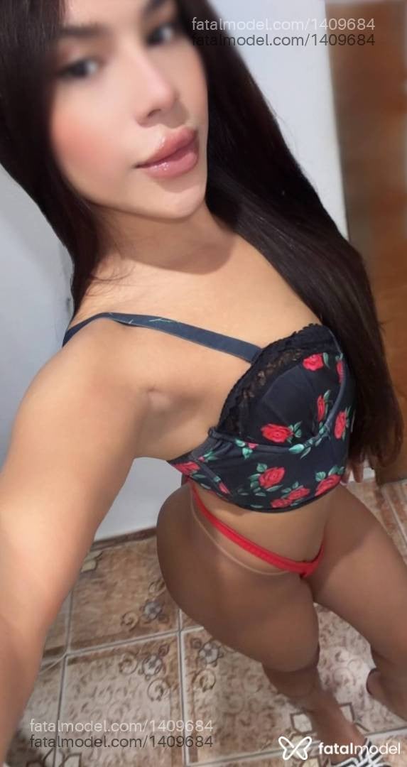 Acompanhante travesti morena (o) de olhos pretos - Gaby