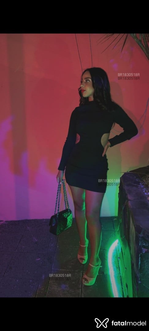 Acompanhante mulher morena (o) de olhos castanhos em Florianópolis - Bianca Santorinni