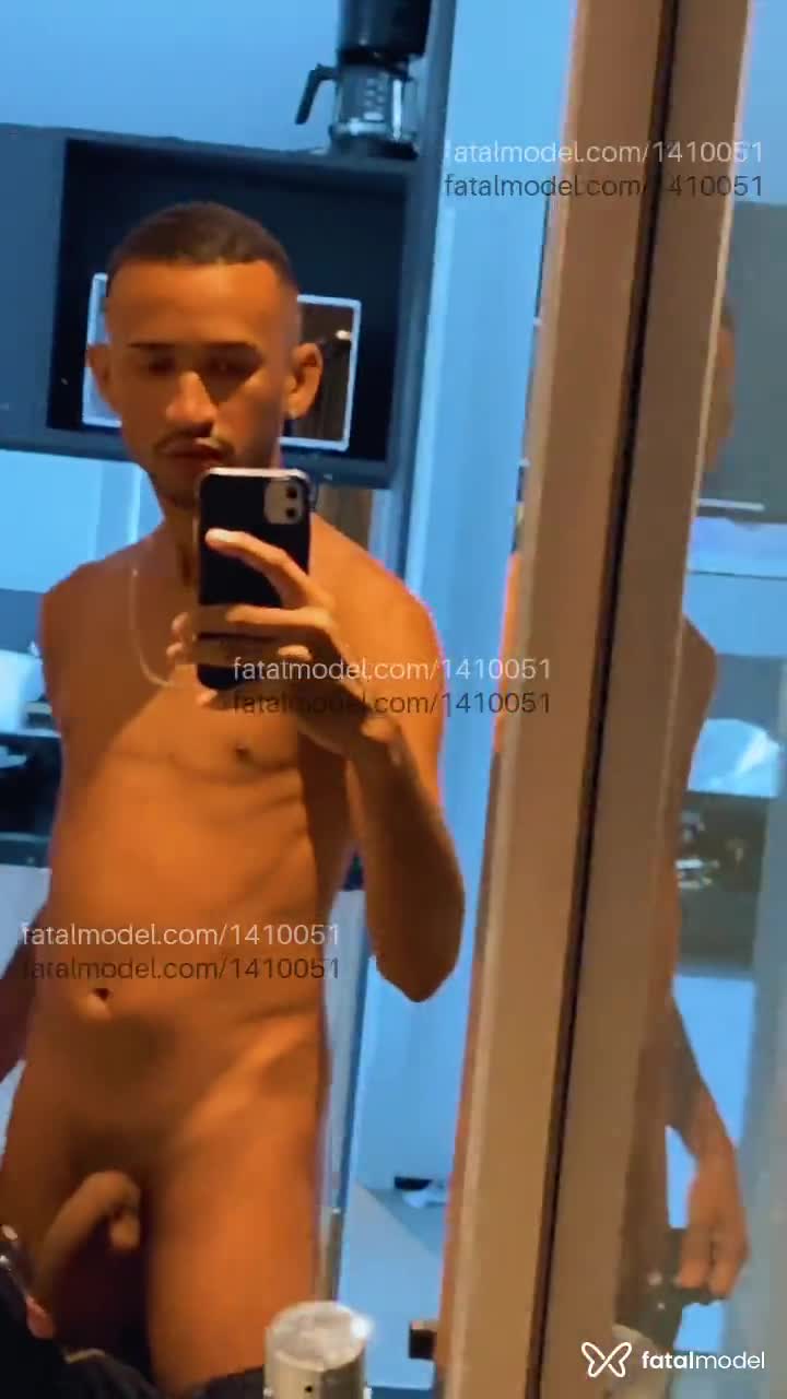 Acompanhante homem morena (o) de olhos pretos em São Paulo - Pedro Tinss