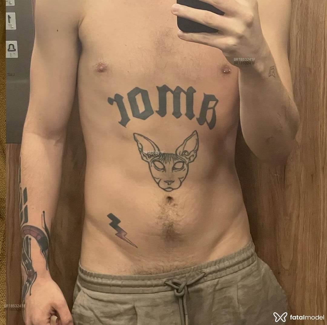 Acompanhante homem com cabelo castanho de olhos castanhos em Rio de Janeiro Acompanhante homem com cabelo castanho de olhos castanhos em Rio de Janeiro - Jackie