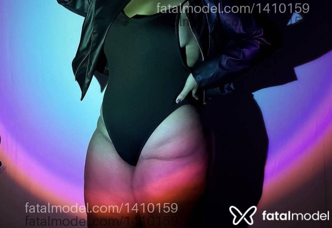 Acompanhante mulher com cabelo castanho de olhos castanhos - Isis Bellucci
