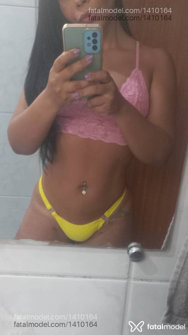 Acompanhante mulher morena (o) de olhos castanhos - Luana