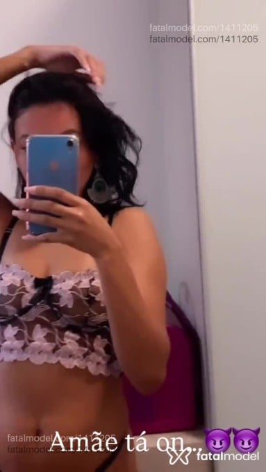 Acompanhante mulher morena (o) de olhos pretos em Belo Horizonte Acompanhante mulher morena (o) de olhos pretos em Belo Horizonte - Monique Nolasco