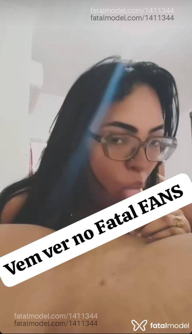 Acompanhante mulher morena (o) de olhos pretos - Zaya