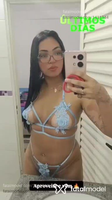 Acompanhante mulher morena (o) de olhos pretos em Peixoto de Azevedo - Zaya