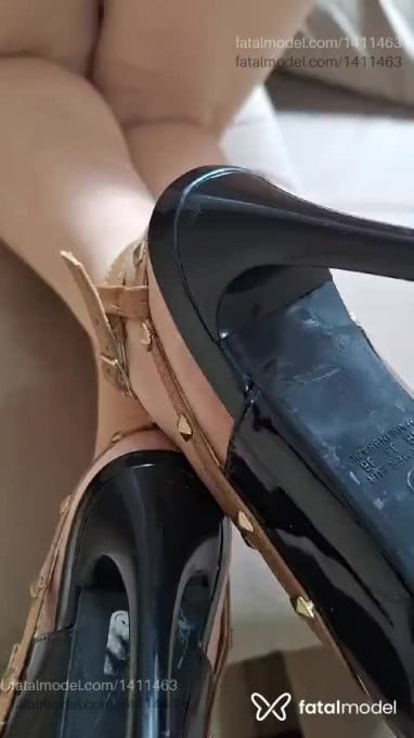 Acompanhante mulher com cabelo castanho de olhos castanhos em Bauru Acompanhante mulher com cabelo castanho de olhos castanhos em Bauru - Deise