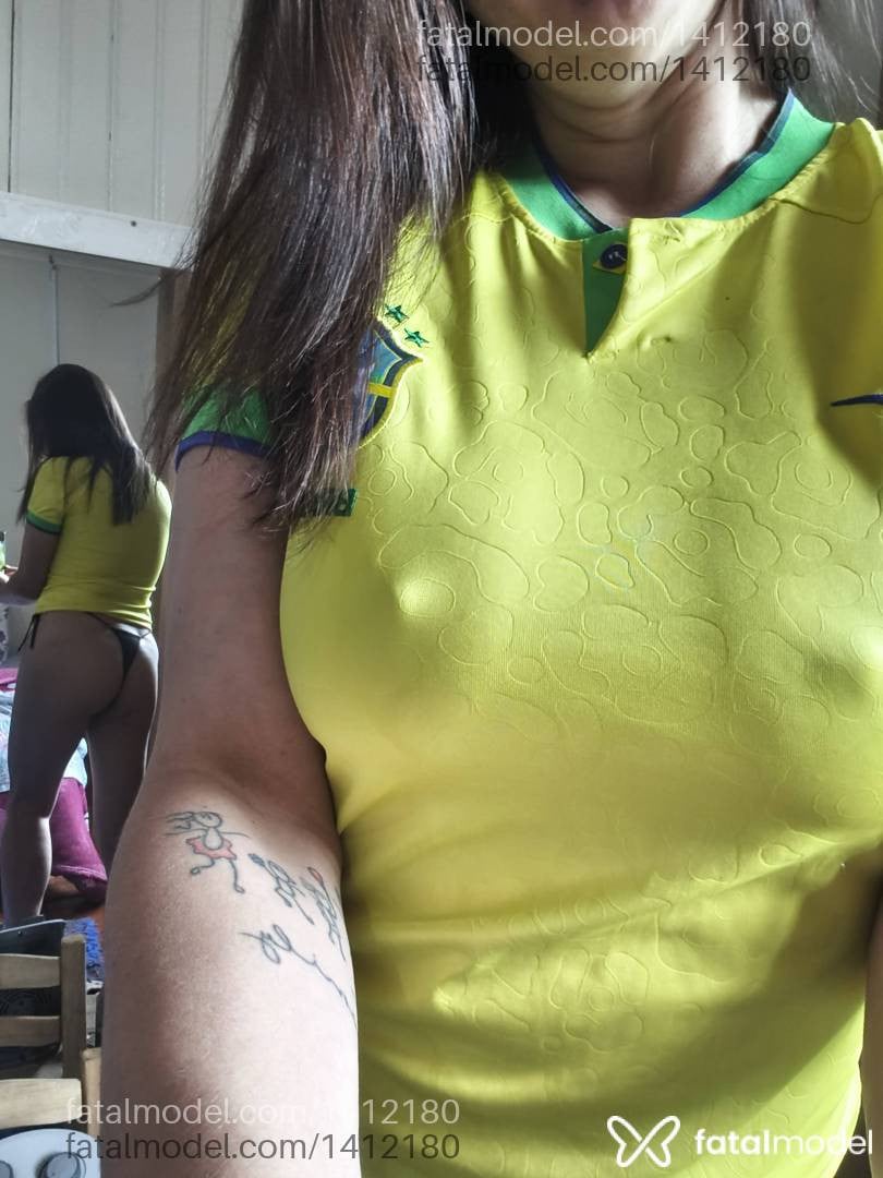 Acompanhante mulher com cabelo castanho de olhos castanhos em Vacaria - Priscila