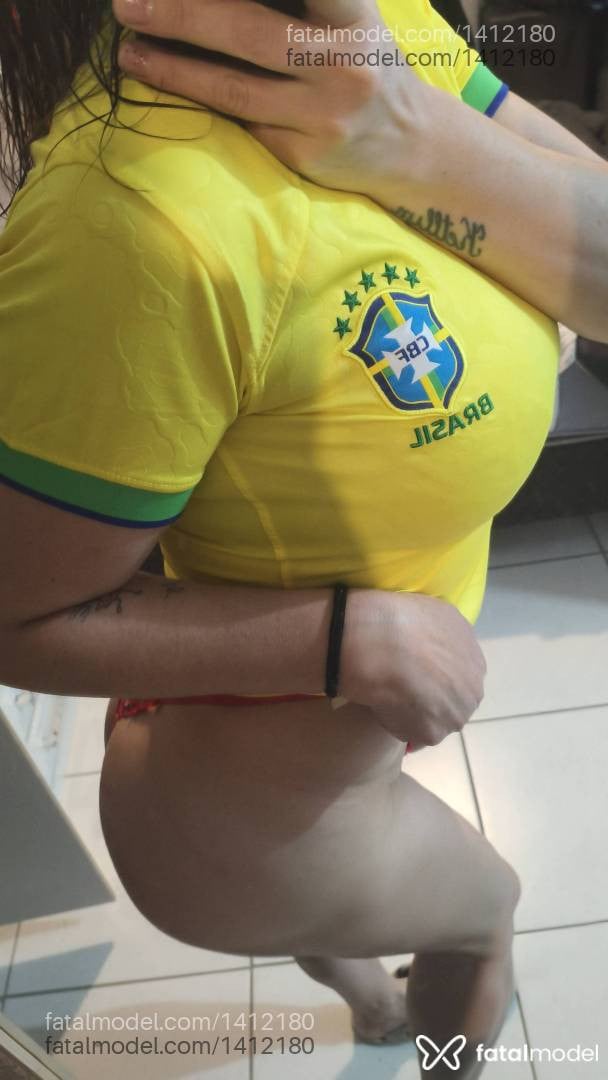 Acompanhante mulher com cabelo castanho de olhos castanhos em Vacaria - Priscila