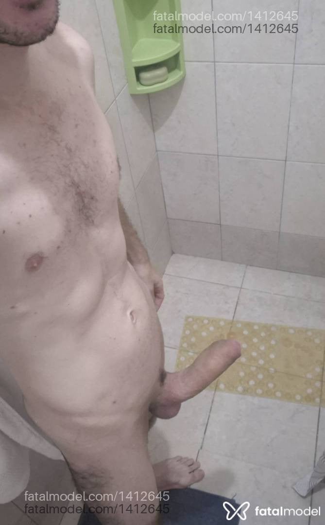 Acompanhante homem com cabelo castanho de olhos castanhos - Tigrão