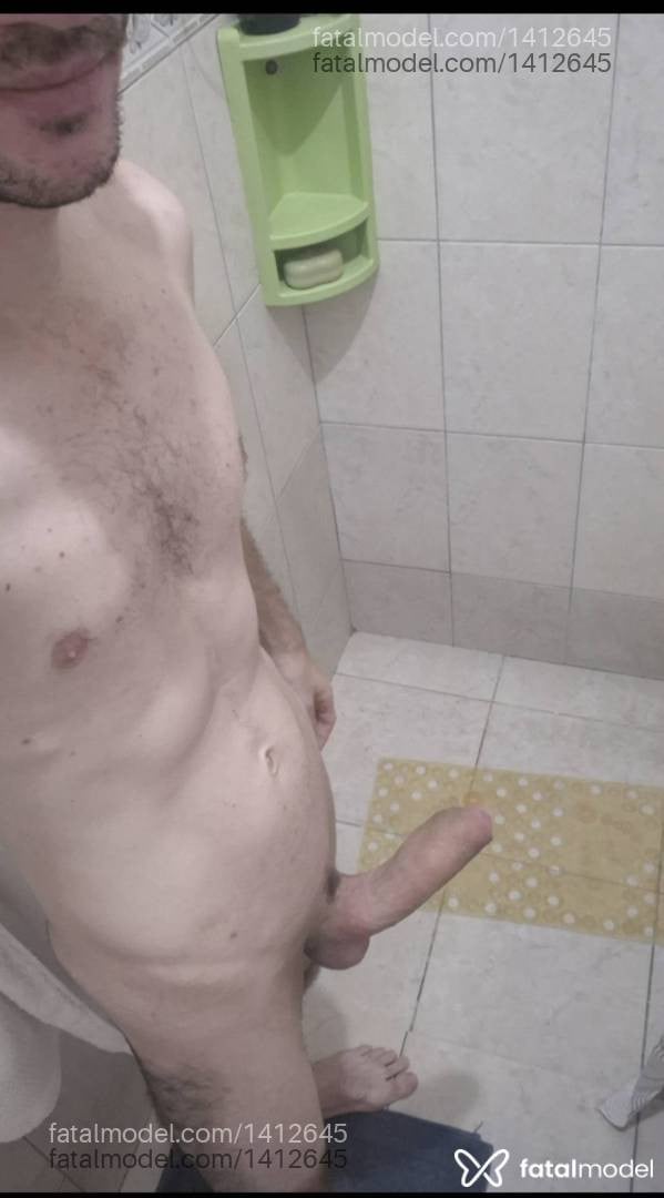 Acompanhante homem com cabelo castanho de olhos castanhos - Tigrão