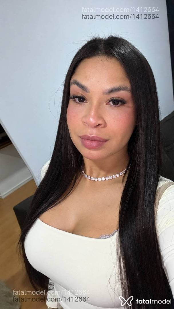 Acompanhante mulher com cabelo castanho de olhos castanhos - Bianca