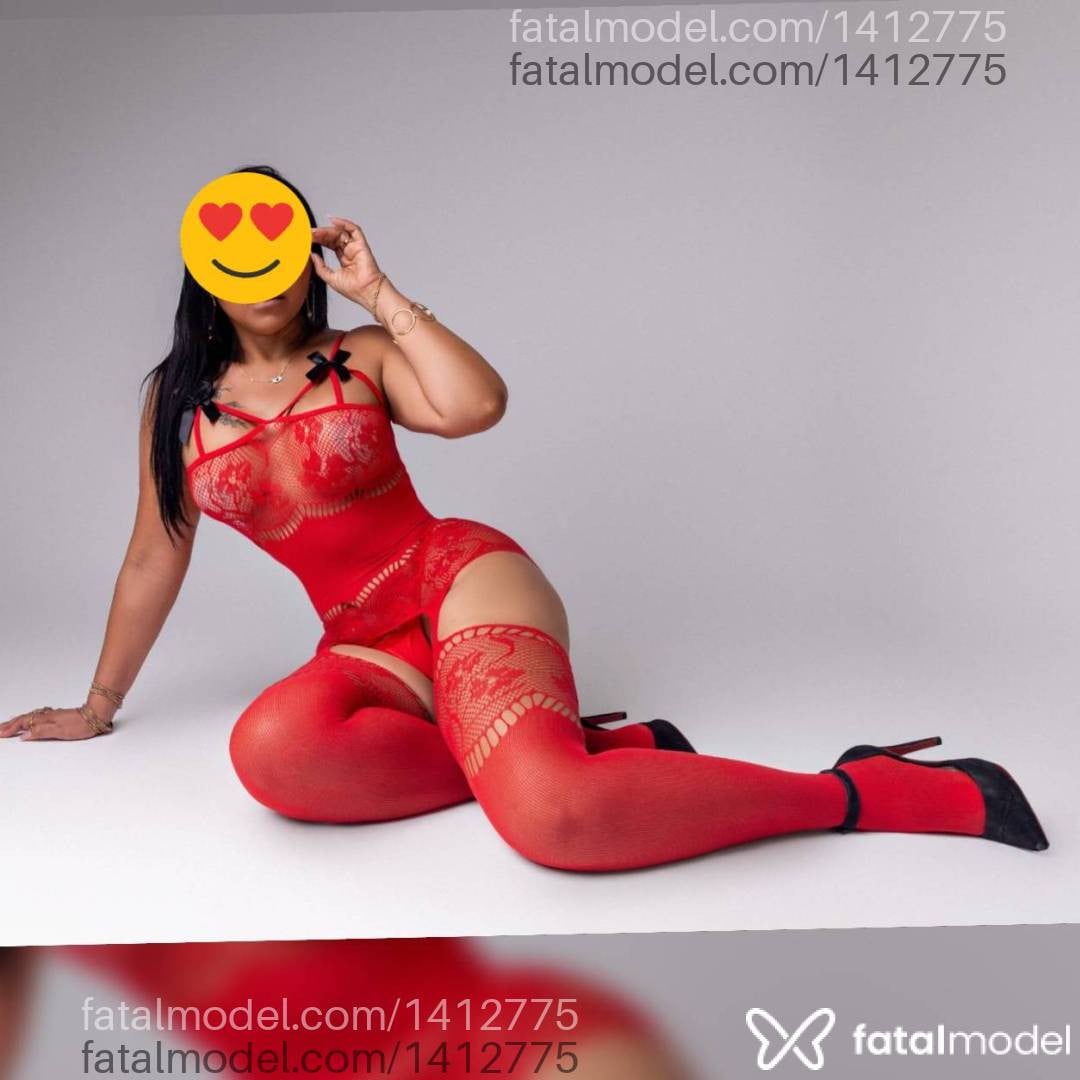 Acompanhante mulher morena (o) de olhos pretos - Indiaaaaxuxu
