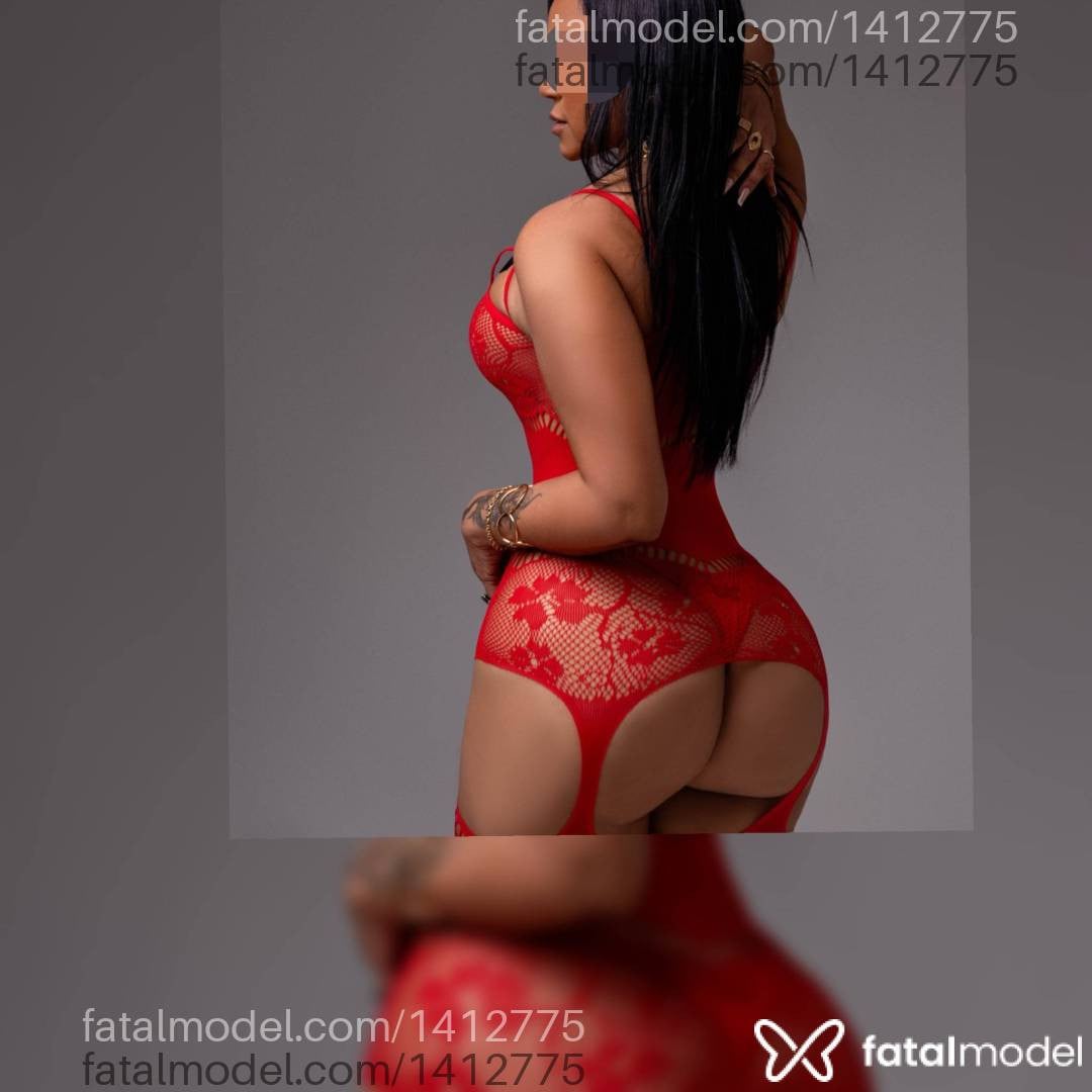 Acompanhante mulher morena (o) de olhos pretos - Indiaaaaxuxu
