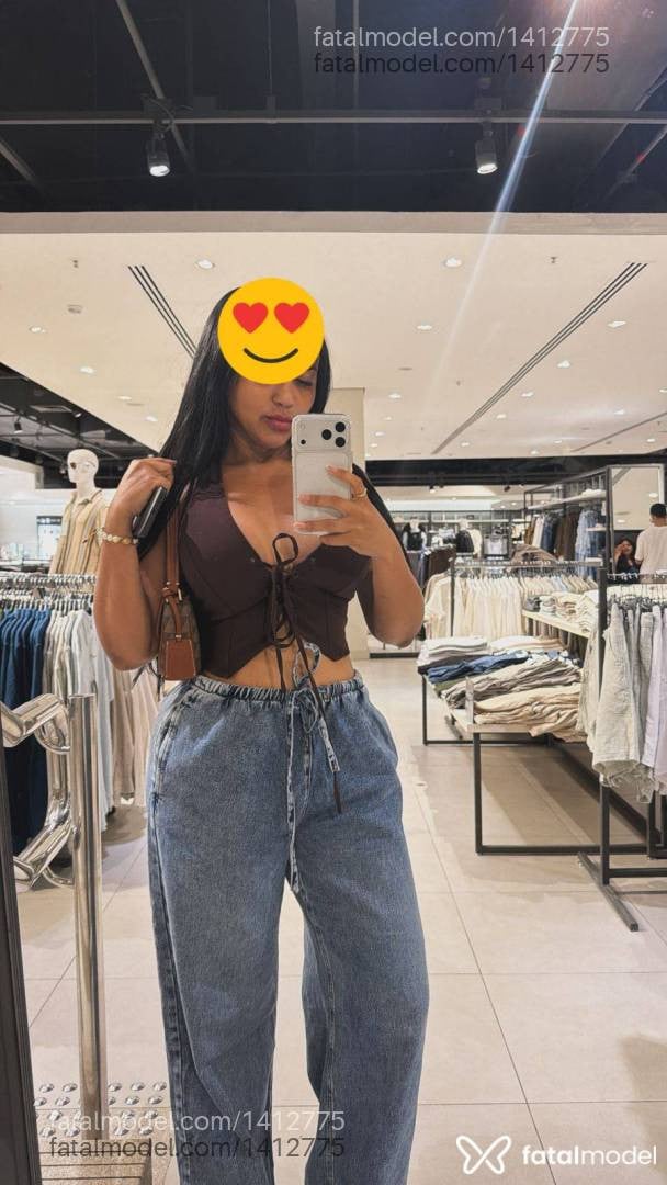 Acompanhante mulher morena (o) de olhos pretos - Indiaaaaxuxu