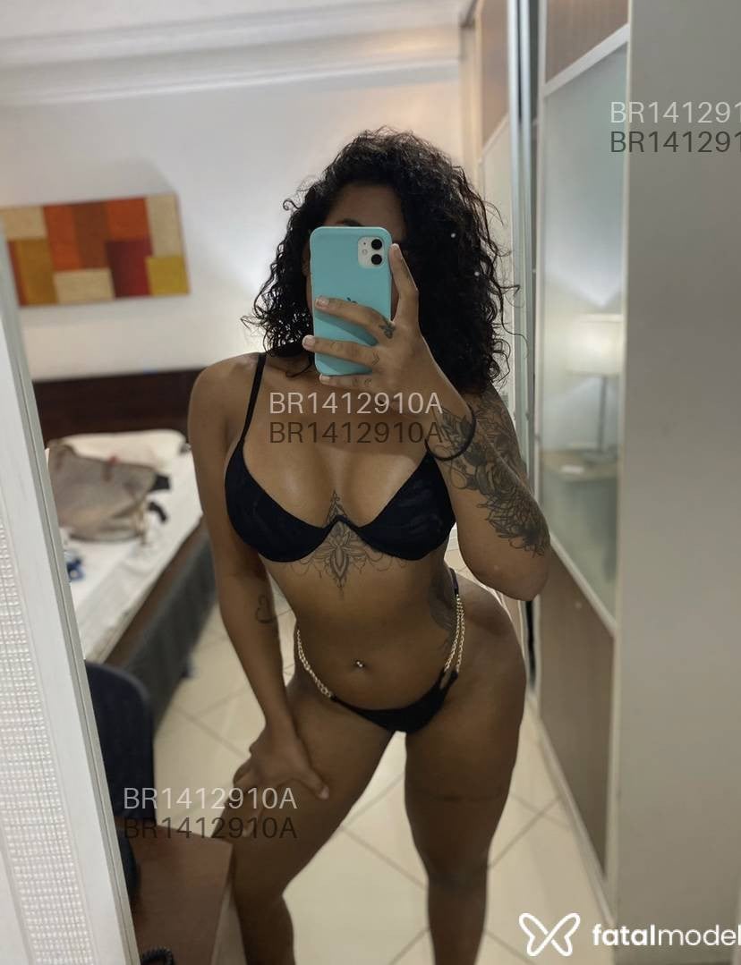 Acompanhante mulher com cabelo castanho de olhos castanhos em Bagé - Karina lutte
