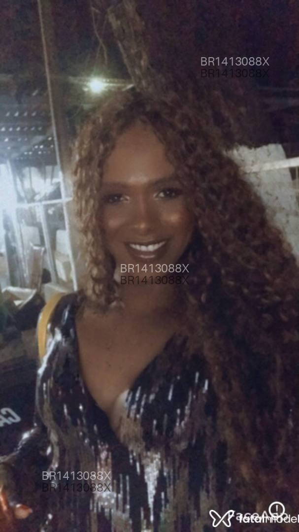 Acompanhante mulher trans morena (o) de olhos mel em São Paulo - Amanda Berbel