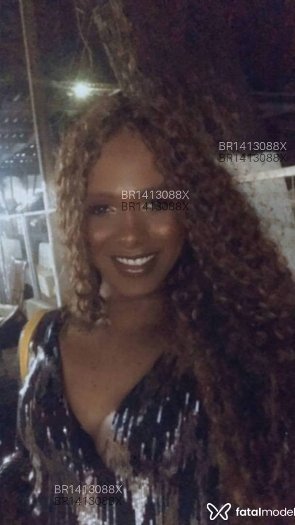 Acompanhante mulher trans morena (o) de olhos mel em São Paulo - Amanda Berbel