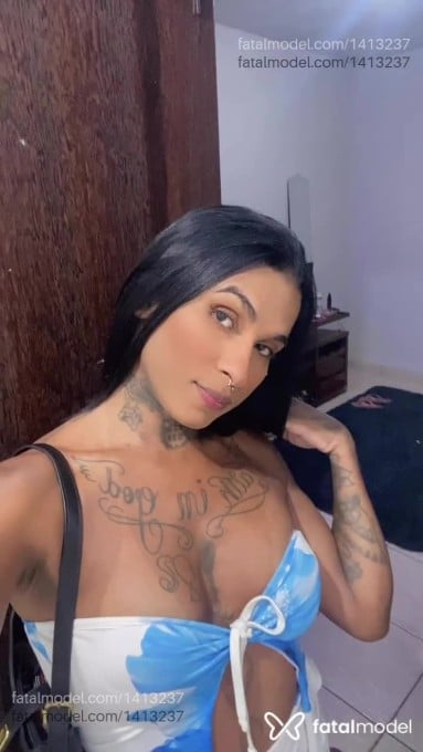 Acompanhante mulher trans morena (o) de olhos pretos em Nova Serrana Acompanhante mulher trans morena (o) de olhos pretos em Nova Serrana - Amora