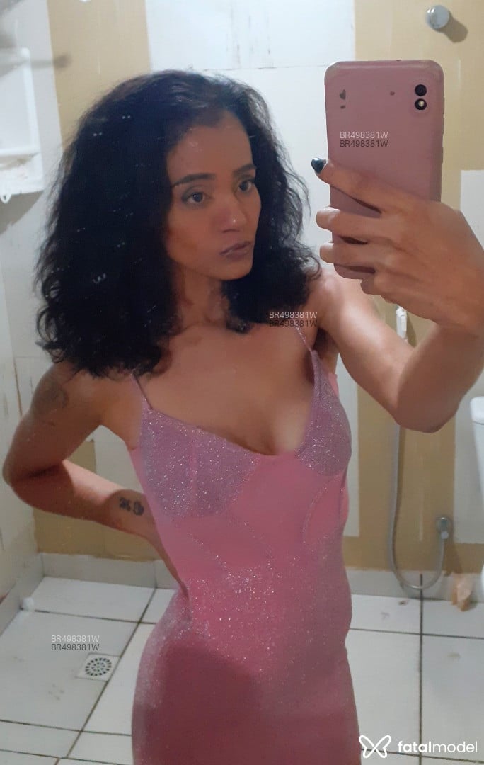 Acompanhante mulher loira (o) de olhos mel em Goiânia - Mellisa Lopes