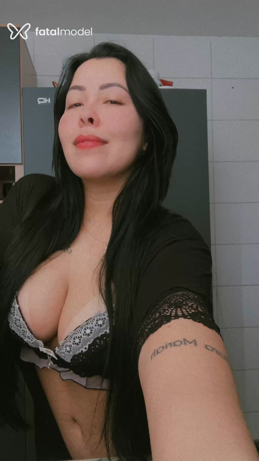 Acompanhante mulher morena (o) de olhos castanhos - Babi Shimizu Acompanhante mulher morena (o) de olhos castanhos - Babi Shimizu