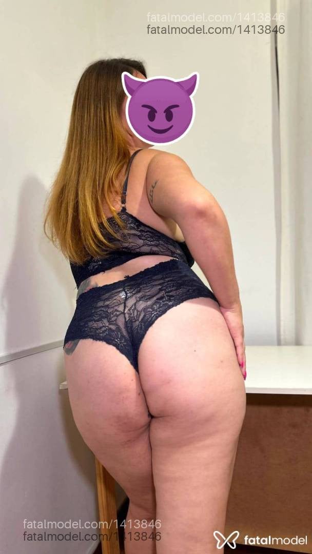 Acompanhante mulher com cabelo castanho de olhos mel - Julia