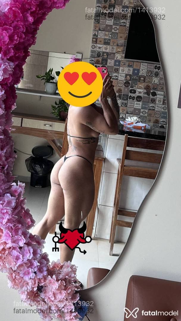 Acompanhante mulher com cabelo castanho de olhos castanhos - Agatha