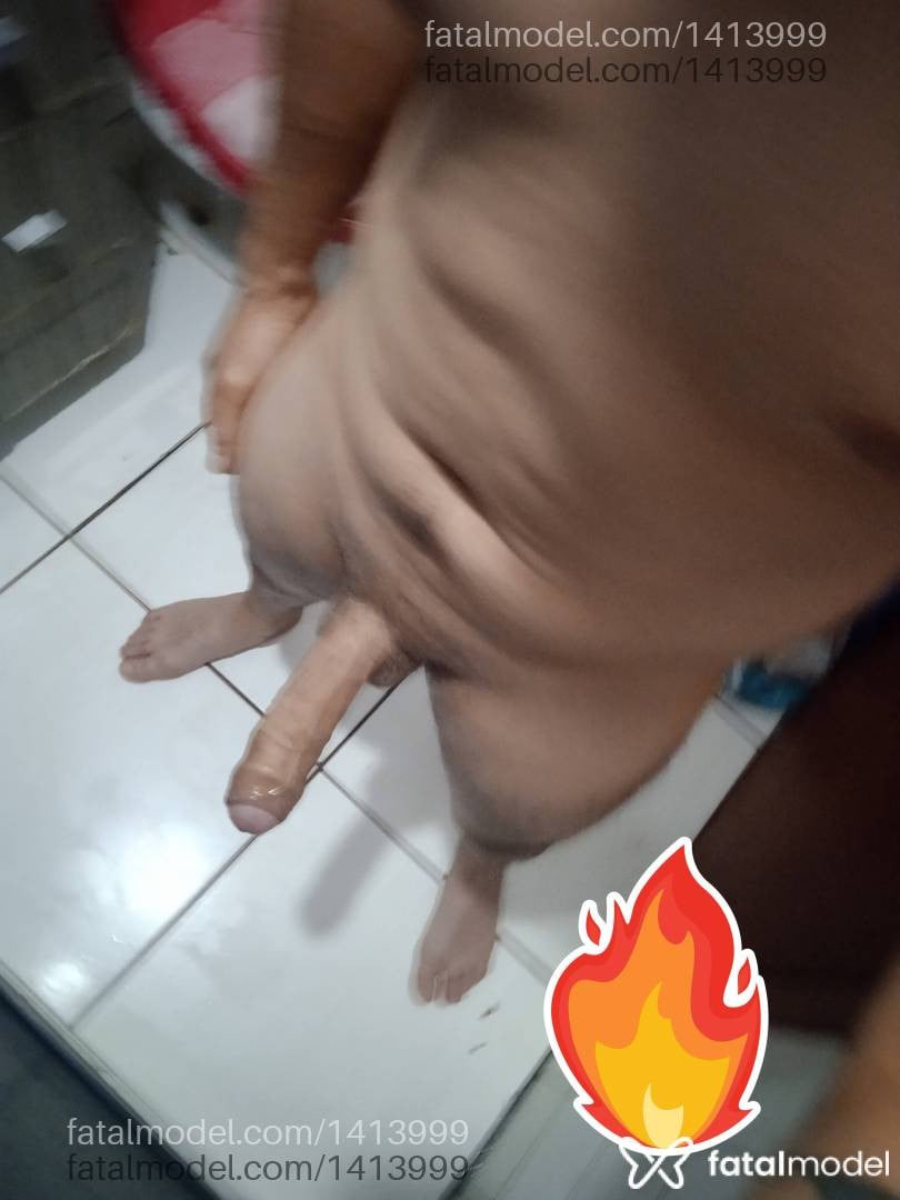 Acompanhante homem com cabelo castanho de olhos mel - Lucas Rezende