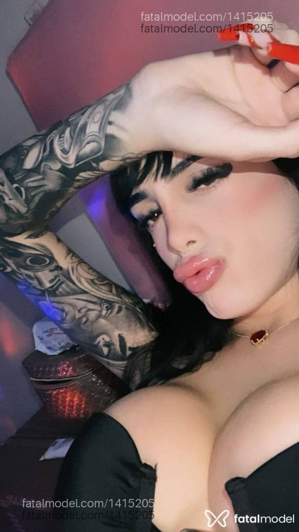 Acompanhante mulher trans morena (o) de olhos castanhos - Gabriella Souza