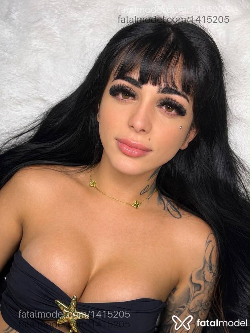 Acompanhante mulher trans morena (o) de olhos castanhos - Gabriella Souza