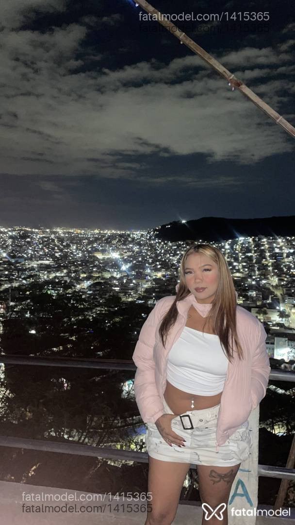 Acompanhante mulher com cabelo castanho de olhos castanhos em Rio de Janeiro - Yumi Kaori