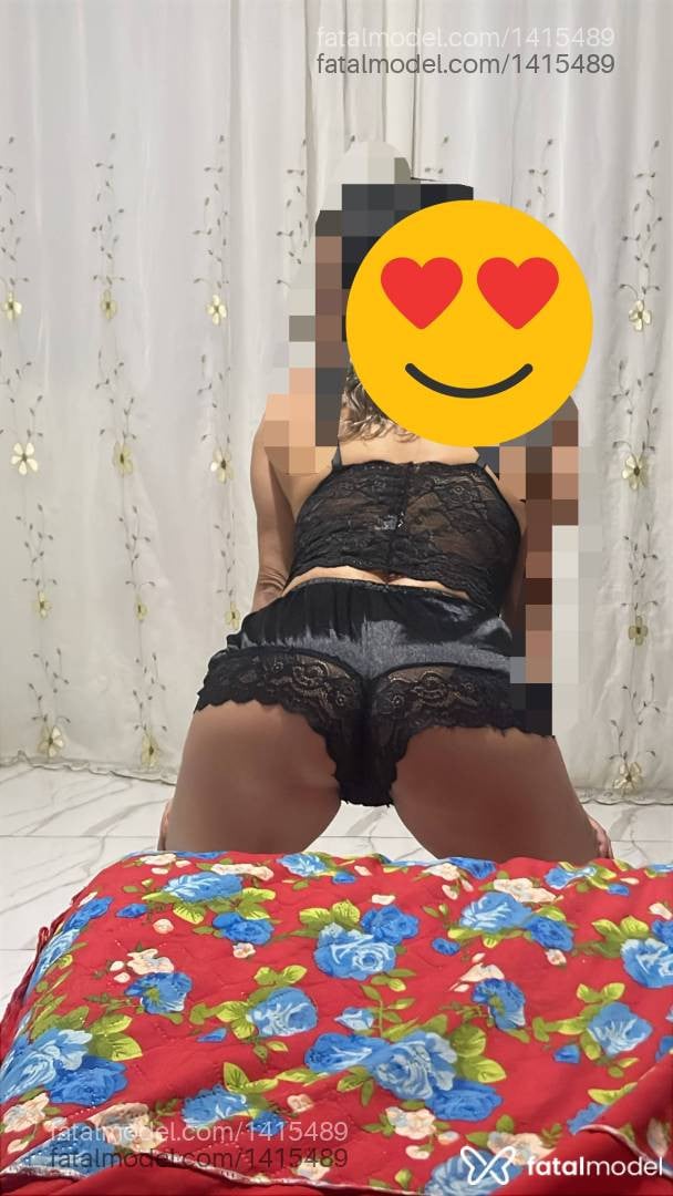 Acompanhante mulher loira (o) de olhos castanhos - Brenda Guimarães