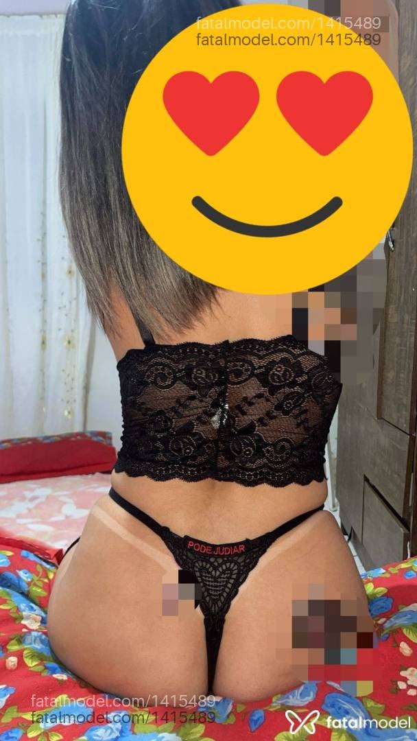 Acompanhante mulher loira (o) de olhos castanhos - Brenda Guimarães
