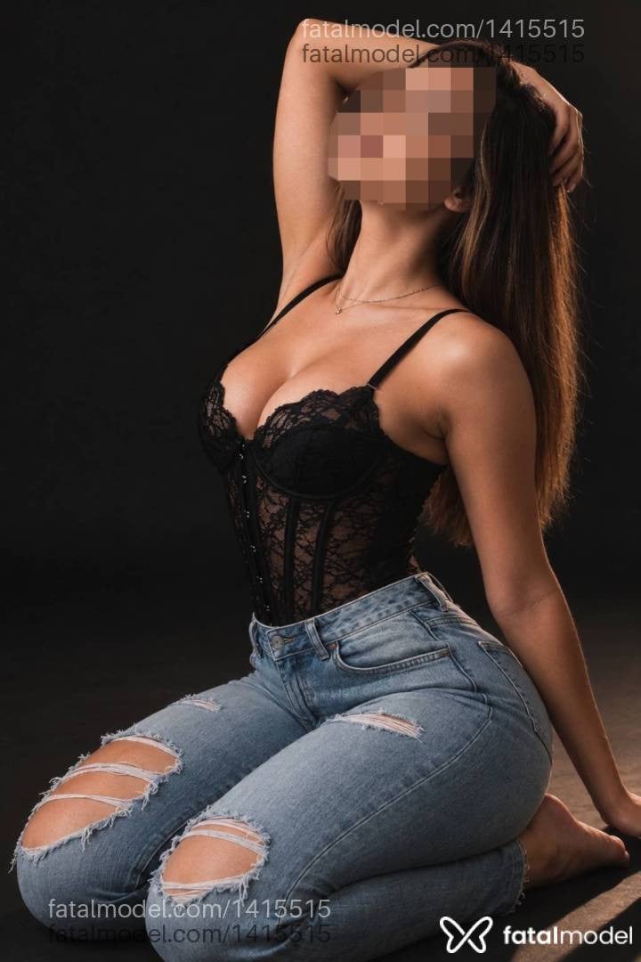 Acompanhante mulher ruiva (o) de olhos castanhos - Melissa Velvet