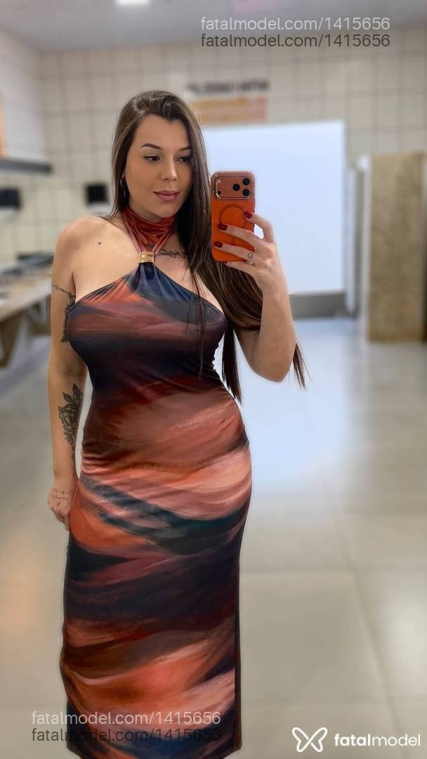 Acompanhante mulher com cabelo castanho de olhos castanhos - Bella