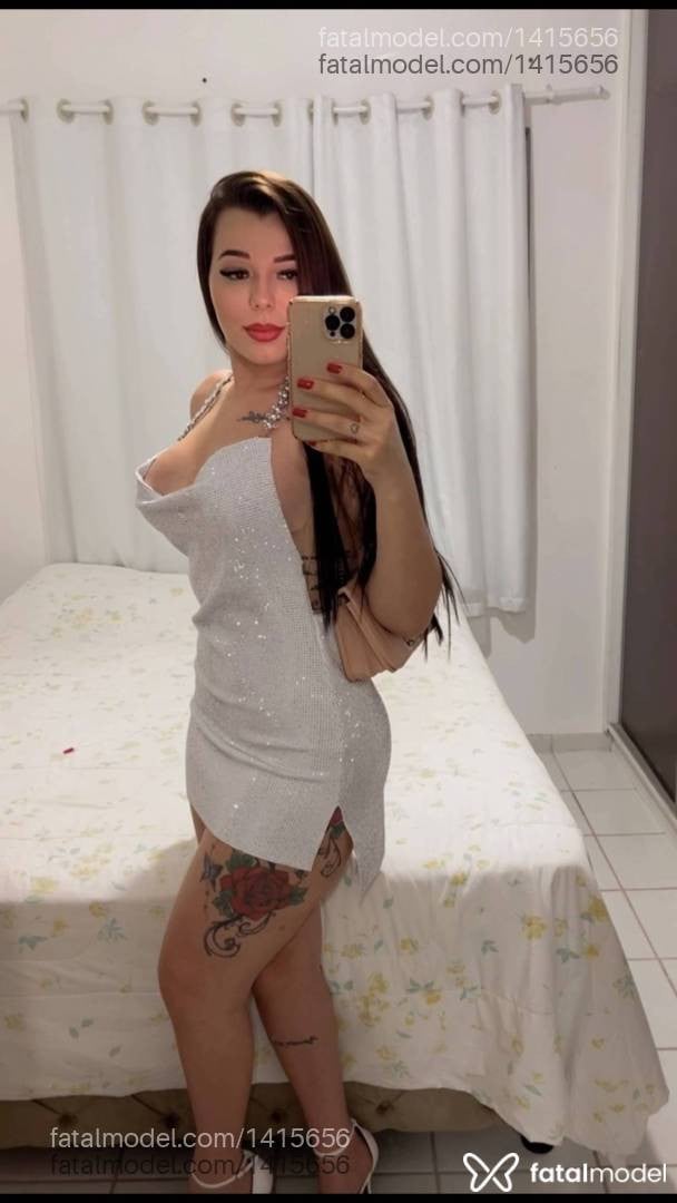 Acompanhante mulher com cabelo castanho de olhos castanhos em Rio Verde - Bella