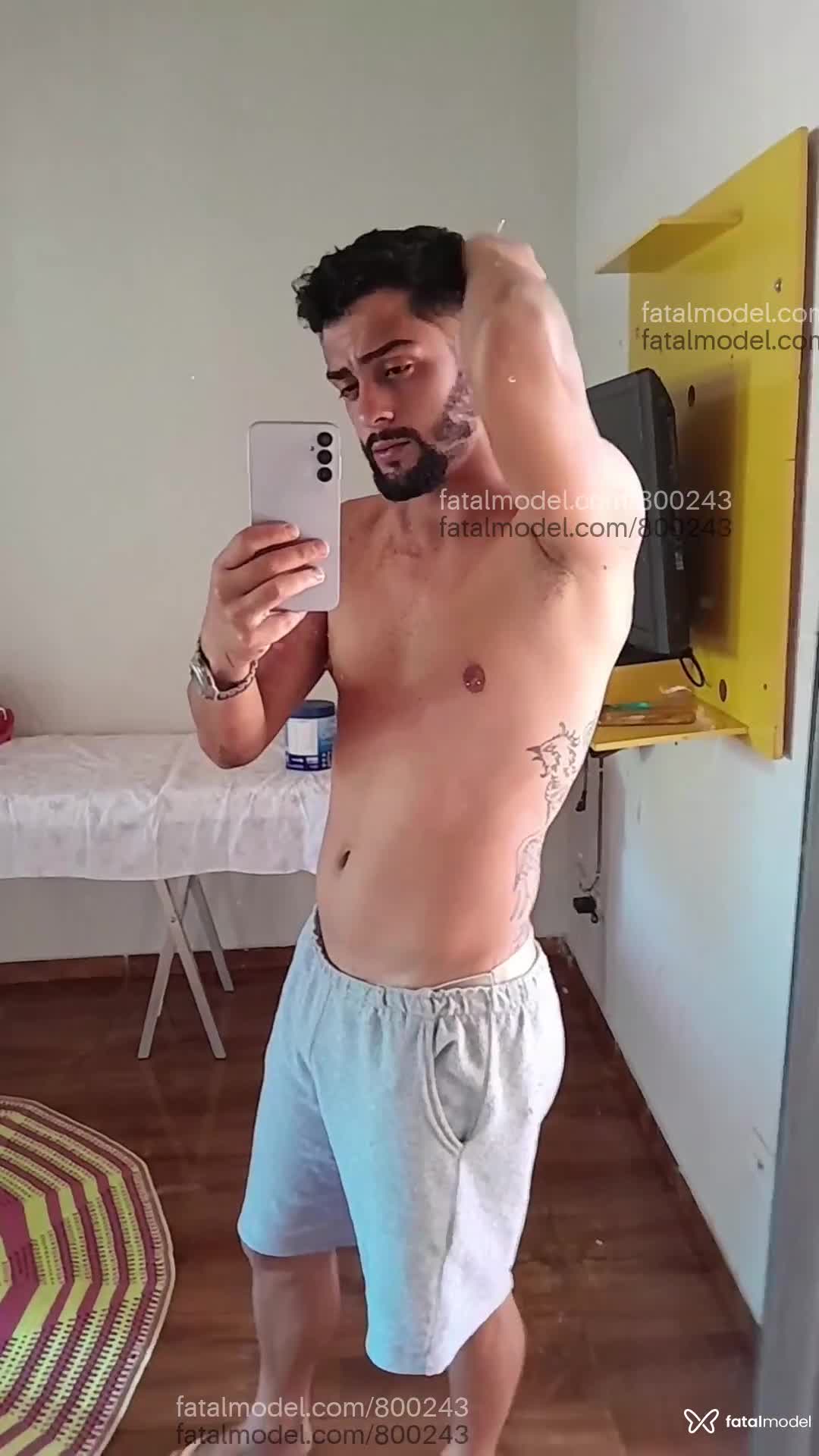 Acompanhante homem morena (o) de olhos castanhos em São Gabriel do Oeste Acompanhante homem morena (o) de olhos castanhos em São Gabriel do Oeste - Henry